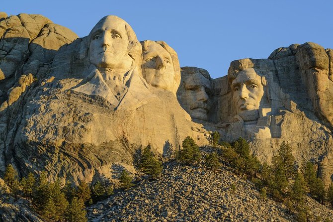 Mount Rushmore and Black Hills Bus Tour With Live Commentary - Tour Details