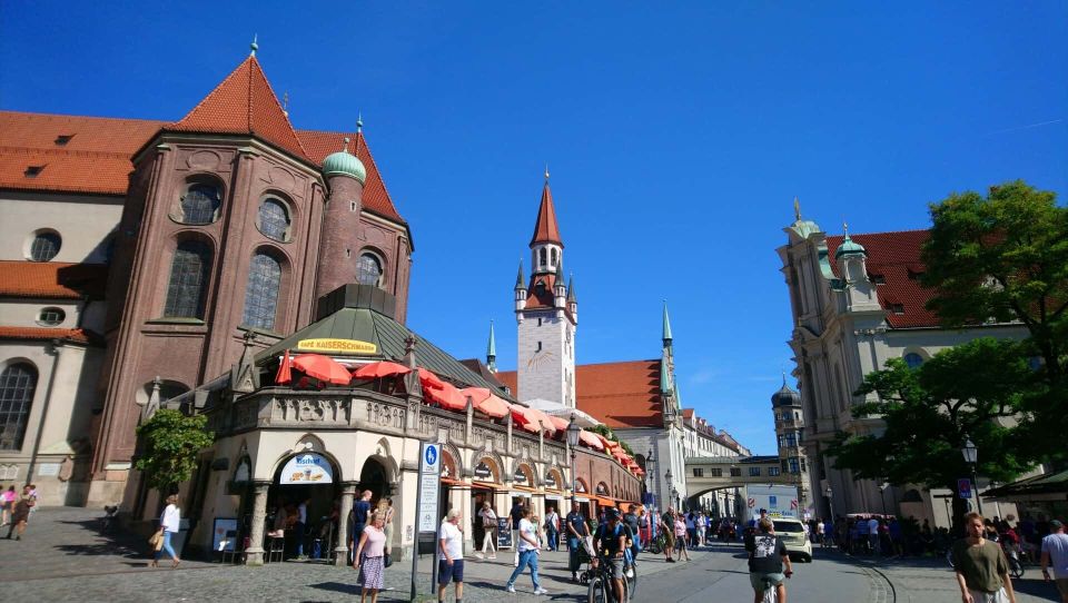 Munich: Old Town Guided Walking Tour With Lunch Stop - Highlights of the Tour