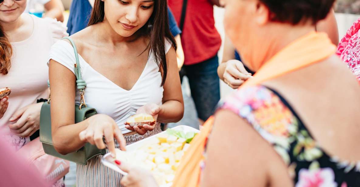 Munich: Viktualienmarkt Gourmet Food Tour - Food Stories From the Guide