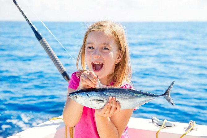 Nanje Fishing Trips Dubai - Yacht Options and Capacities