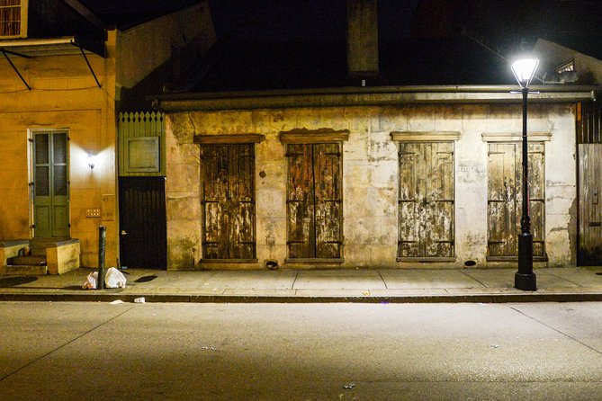 New Orleans Ghost Adventure Walking Tour - Tour Duration and Group Size