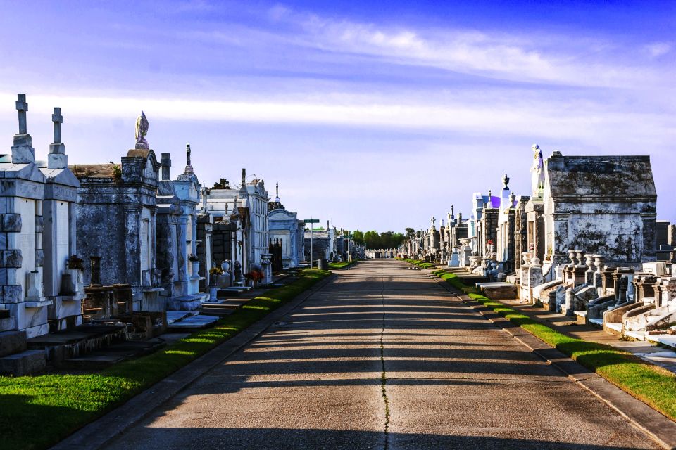 New Orleans: Secrets and Societies Cemetery Experience - Itinerary Details