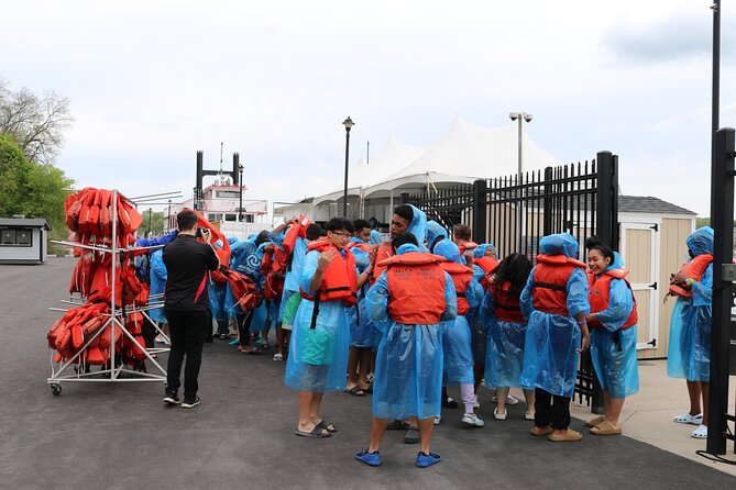 Niagara Falls Canada Open-Top (Wet) Jet Boat Tour - Participant Requirements