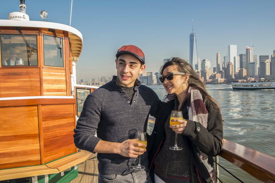 Nyc: Manhattan Skyline Brunch Cruise With a Drink - Delectable 3-Course Brunch Menu