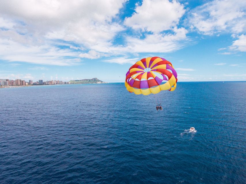 Oahu: Deluxe Diamond Head Hike and Sunrise Parasail - Sunrise Hike Experience