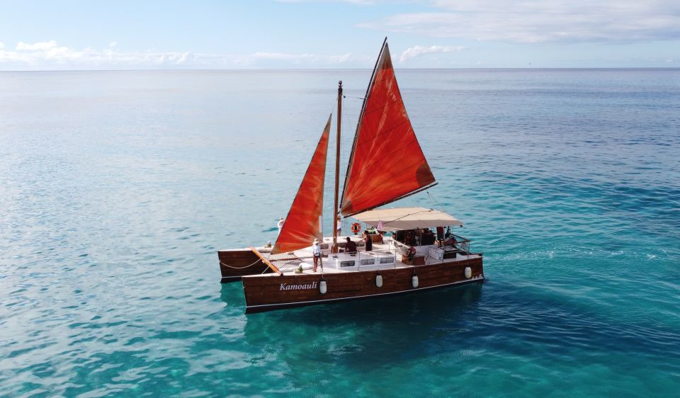 Oahu: Traditional Canoe Sunset Cruise With Dinner - Inclusions