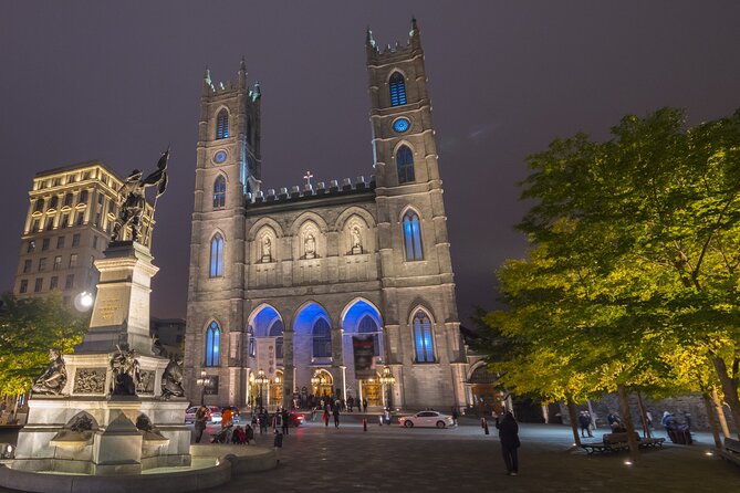 Old Montreal at Twilight Walking Tour Semi-Private - Tour Inclusions