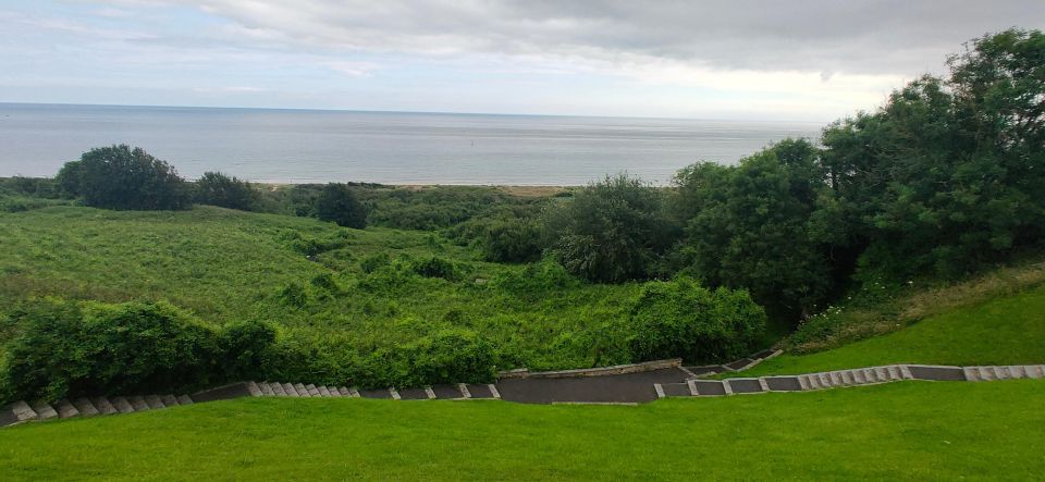 Omaha Beach and Colleville Cemetery Private Walking Tour - Exploring Omaha Beachs History