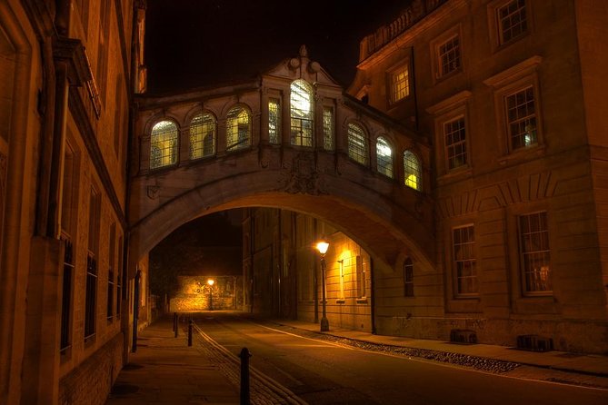 Oxford PRIVATE Pub and City Evening Walking Tour - Tour Details and Highlights