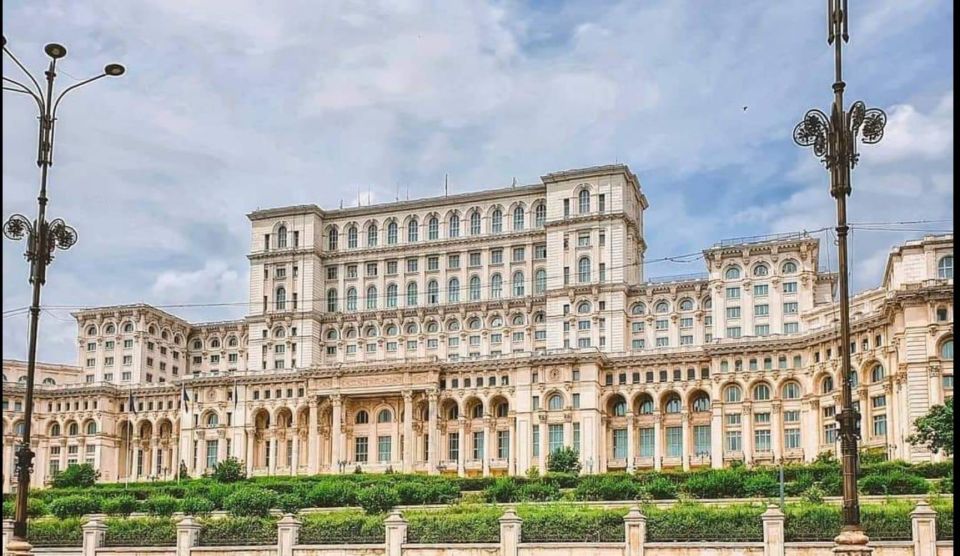 Panoramic Bucharest Private Transfer With City Tour - Tour Highlights