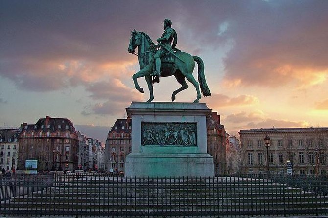 Paris by Night Walking Tour: Ghosts, Mysteries and Legends - Exploring the Citys Sinister Spots