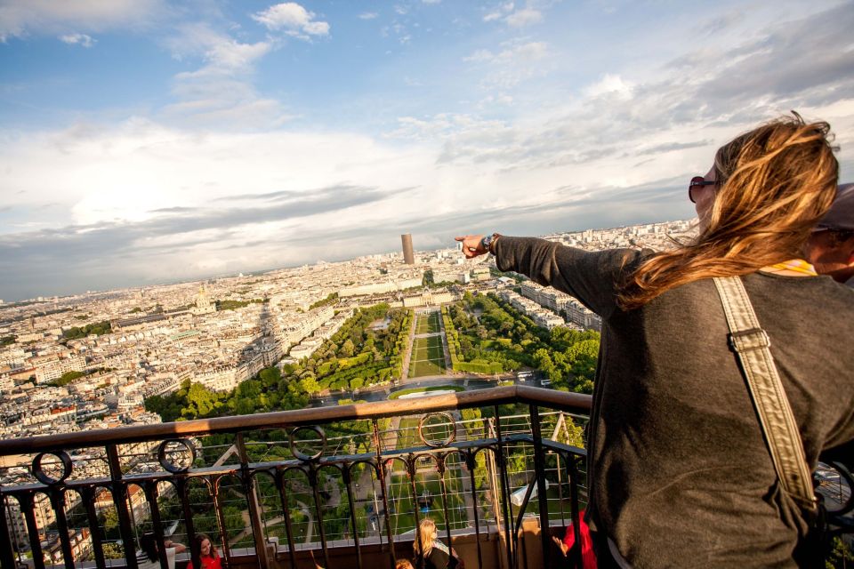 Paris: City Tour by Bus With Eiffel Tower & Optional Summit - Tour Inclusions