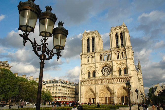 Paris Half-Day City Tour With a Private Driver - Itinerary Customization