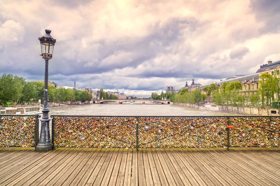 Paris: Live, Laugh, Love Along the Seine City Game - Exploring Historic Landmarks