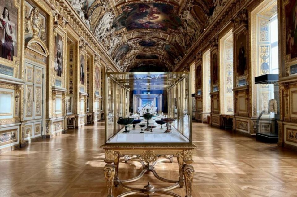 Paris Louvre Highlights SemiPrivate Guided Tour Max 6 People - Inclusions