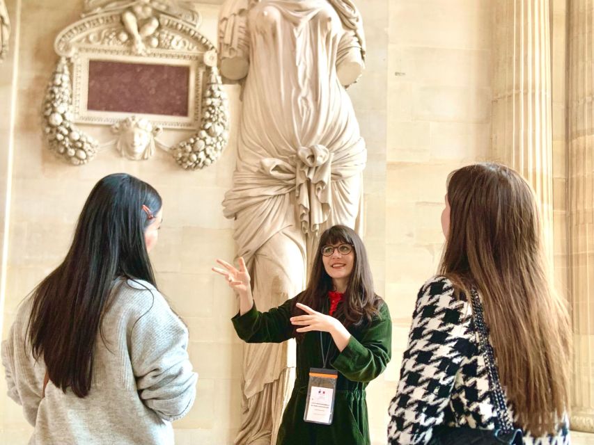 Paris: Louvre Museum Ticket & Guided Tour With Artist - Highlights of the Tour