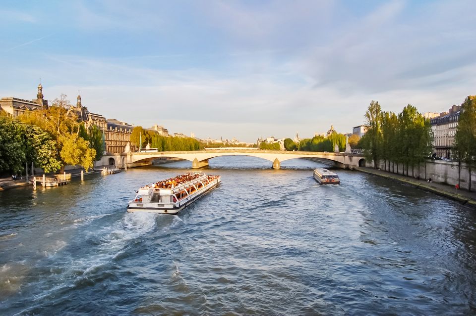 Paris: Louvre Reserved Access and Boat Cruise - Louvre Museum Access