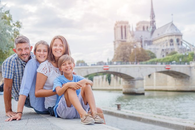 Paris Private Family Tour - City Highlights & the Best Museum for Kids - Meeting and Pickup