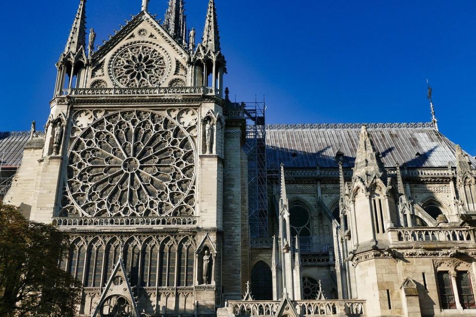 Paris: Sainte-Chapelle, Conciergerie, Notre Dame Guided Tour - Iconic Landmarks on Île De La Cité