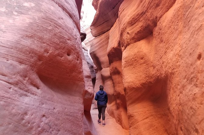 Peek-A-Boo Slot Canyon Tour UTV Adventure (Private) - Meeting and Pickup