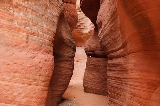 Peekaboo Slot Canyon UTV and Hiking Adventure - Tour Details