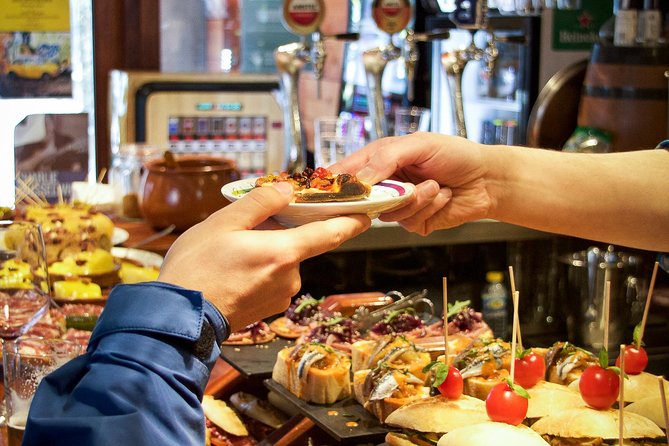 Pintxo and Tapas Tour With Local Food Expert - Guided Food Experience