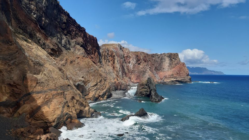 Ponta São Lourenço: Private Guided Walk PR8 - Captivating Land and Seascapes