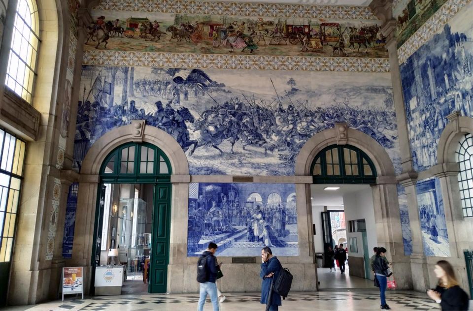 Porto: City Highlights Halfday Tour With Hotel Pickup - Bolhão Market for Coffee and Pastry