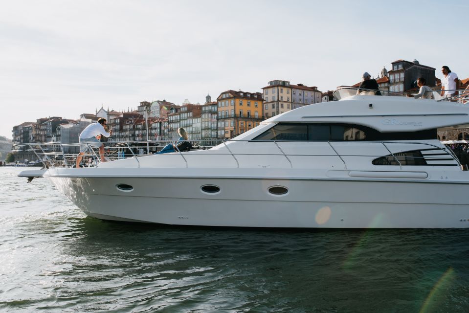 Porto: Cruise on the Douro River - Discover Ilha Dos Amores - Luxury Yacht and Onboard Amenities