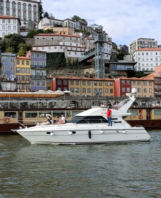 Porto:Douro River 6 Bridges Tour Amazing Yatch With Cocktail - Explore Porto and Vila Nova De Gaia