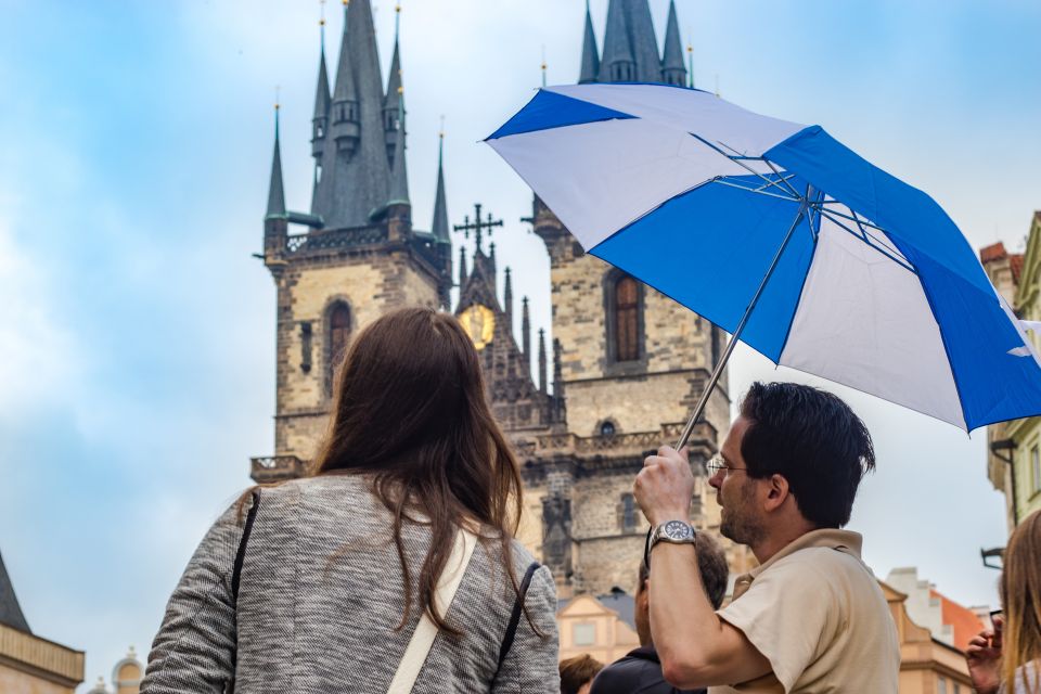 Prague: 3-Hour Walking Tour of Old Town & Prague Castle - Duration and Pricing