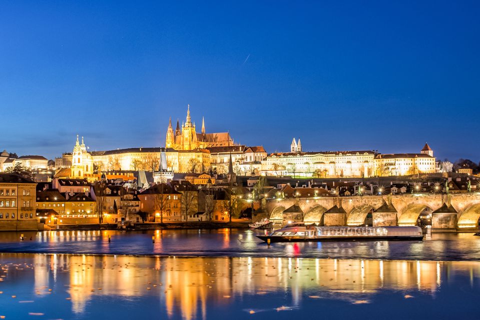 Prague: 50-Minute Sightseeing Evening Cruise - Highlights and Experience