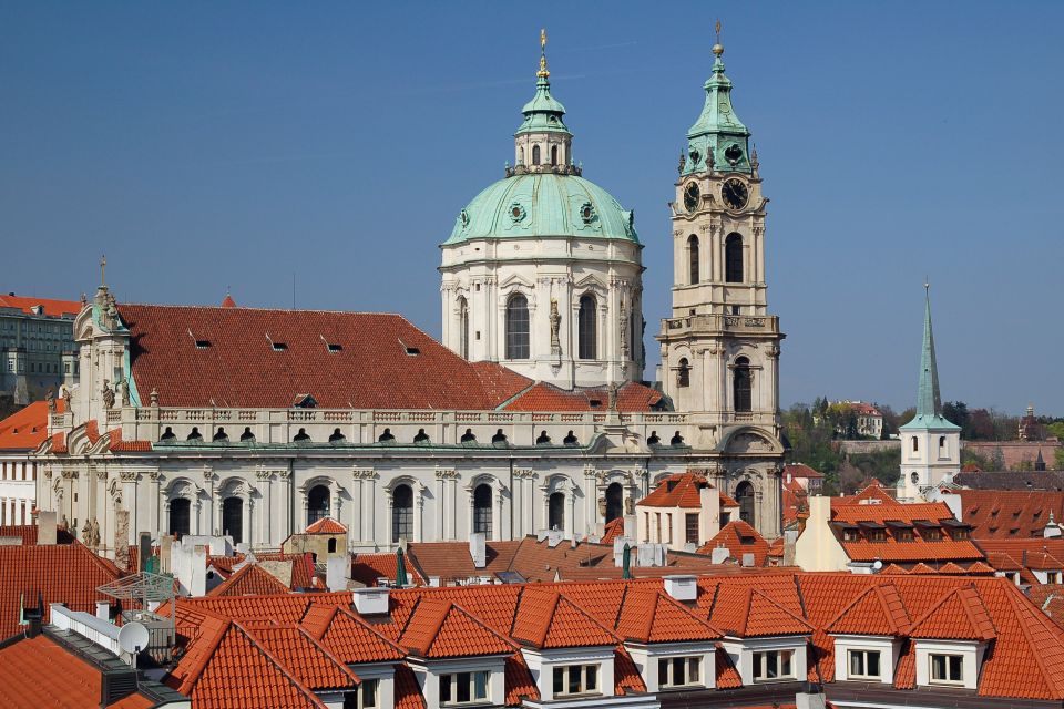 Prague: Castle and Lesser Town Walking Tour With Local Guide - Experience Highlights