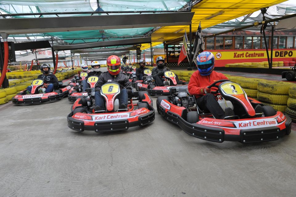 Prague: Go-Kart Racing Experience - Transportation and Meeting Locations