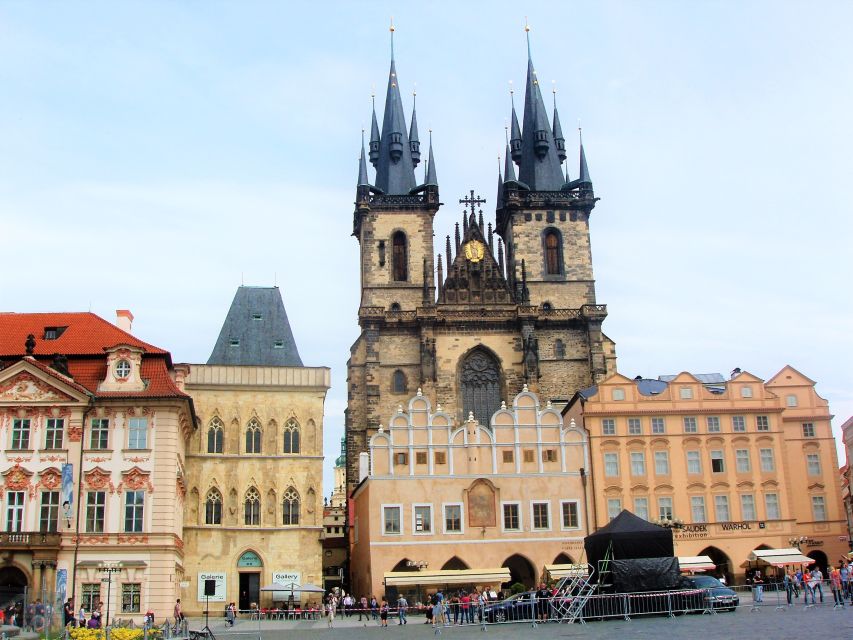 Prague: Tailored Sightseeing Tour in French - Booking Information