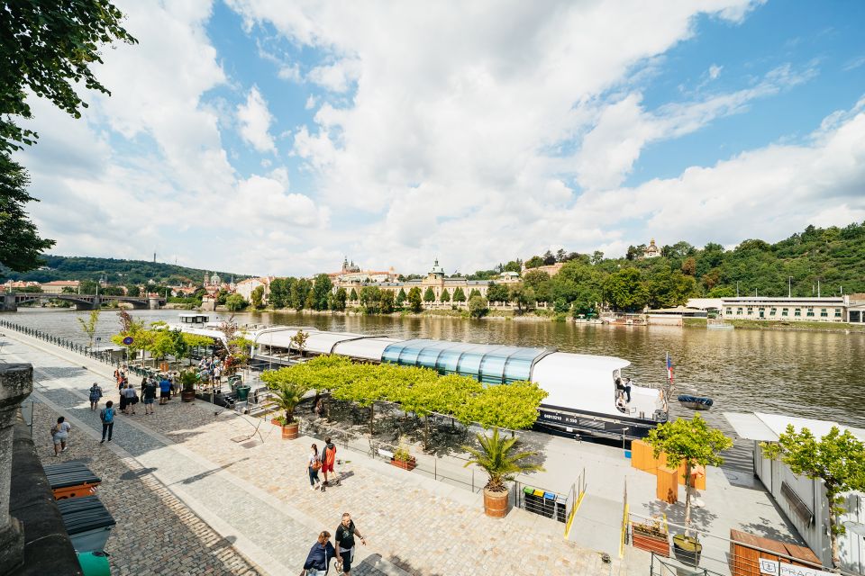 Prague: Vltava River Lunch Cruise in an Open-Top Glass Boat - Cruise Experience