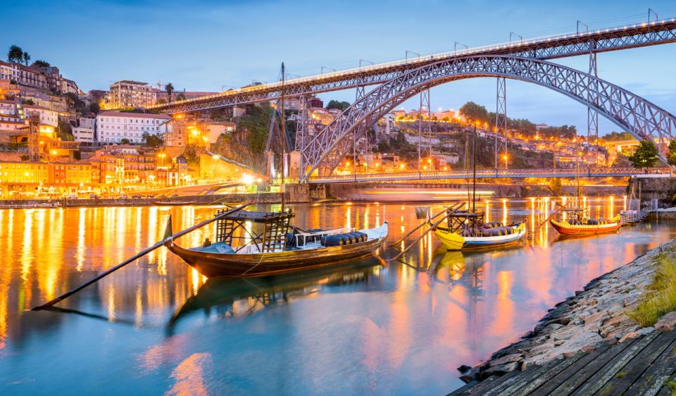 Private 4 Hours Tour of the Main Monuments in Oporto - Highlights of the Tour