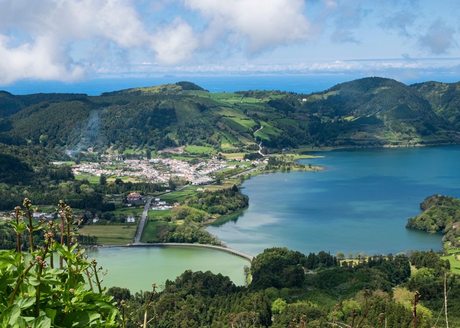 Private Airport Transfer With Sete Cidades Tour Included - Itinerary Overview