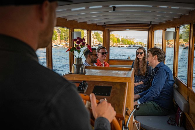 PRIVATE and SAFE Saloon Boat Ride: Amsterdam Canal Cruise - Meeting Point and Pickup Details