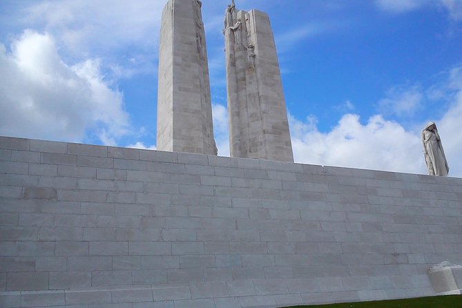 Private Canadian WW1 Vimy & Somme Battlefield Tour From Arras or Lille - Tour Features