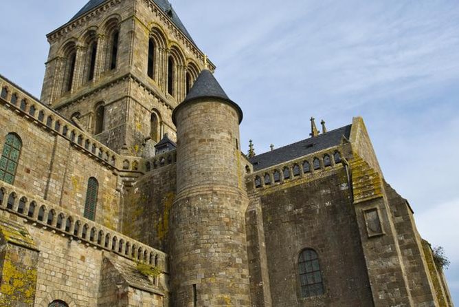 Private Day Tour of Mont Saint-Michel From Bayeux - Exploring the 8th-Century Abbey