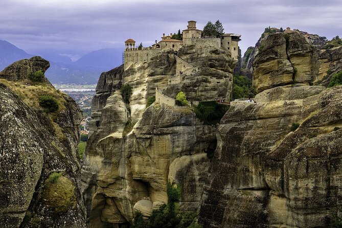 Private Day Tour to Meteora From Thessaloniki Without Guide. - Service Details