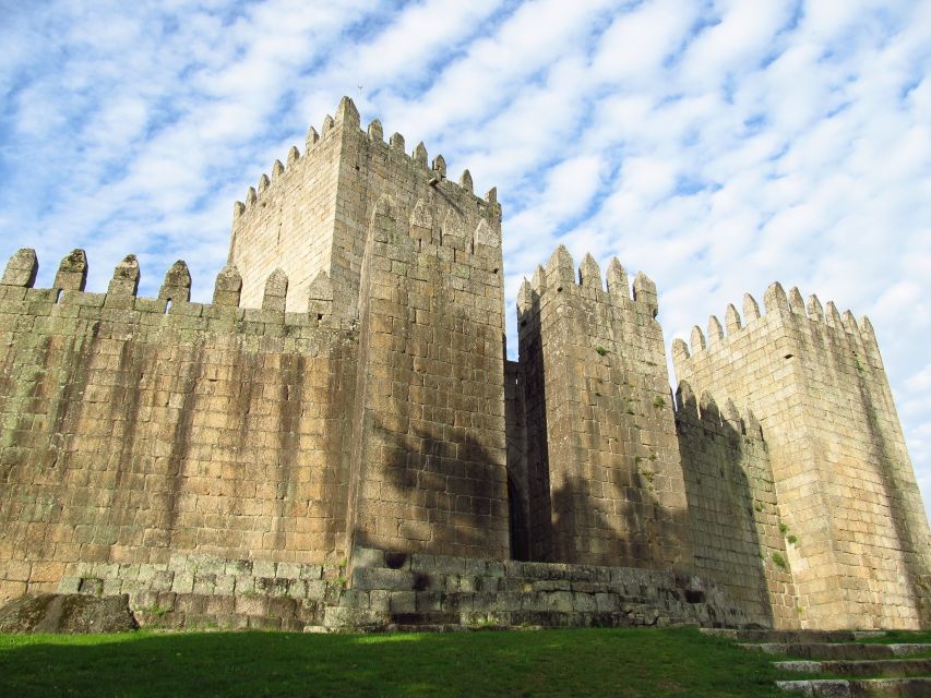 Private Guimarães Half-Day Tour From Porto - Guimarães Castle Guided Tour