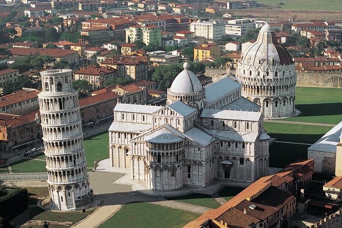 Private Pisa and Lucca Half Day Tour With Leaning Tower Tickets - Guided Tour Experiences