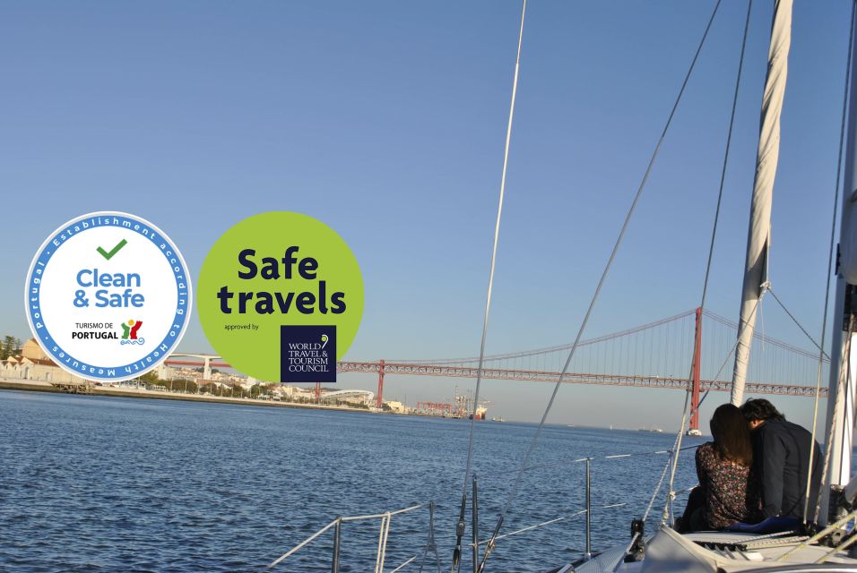 Private Romantic Cruise With Sparkling Wine- 2-Hour- Lisbon - Romantic Setting and Ambiance