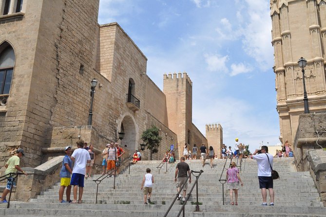 Private Shore Excursion to Valldemossa and Palma De Mallorca - Exploring the Quaint Valldemossa