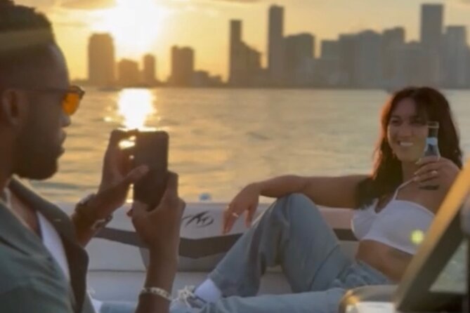 Private Sunset or Night Boat Cruise in Miami With Champagne - Meeting Point and Accessibility