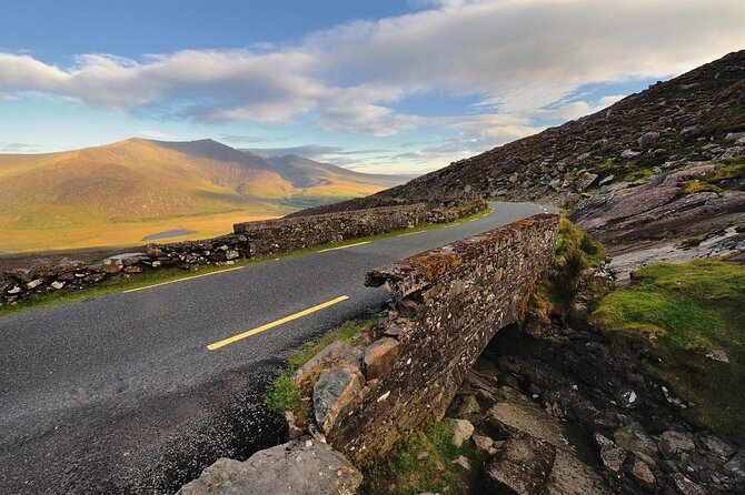 Private Tour: Dingle Peninsula From Kerry. Waterville, Tralee Etc - Visiting Gallarus Oratory