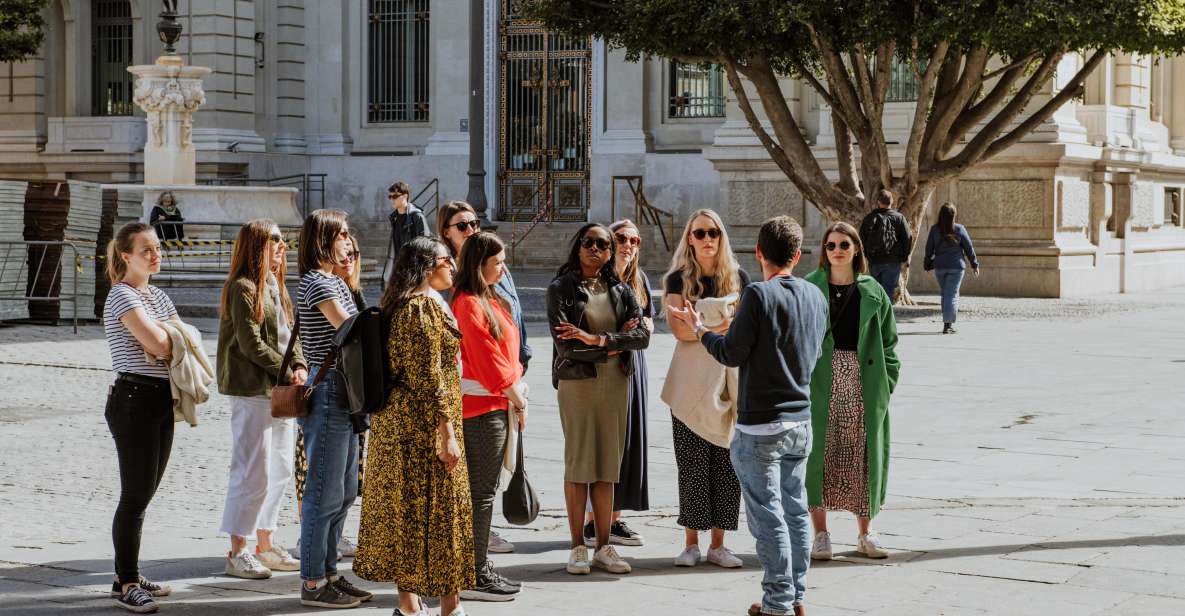 Private Tour of Triana - Exploring the Torre Del Oro