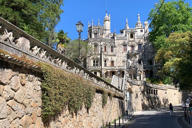 Private Tour, Sintra With Pena Palace and Quinta Da Regaleira FD - Meeting and Pickup Arrangements